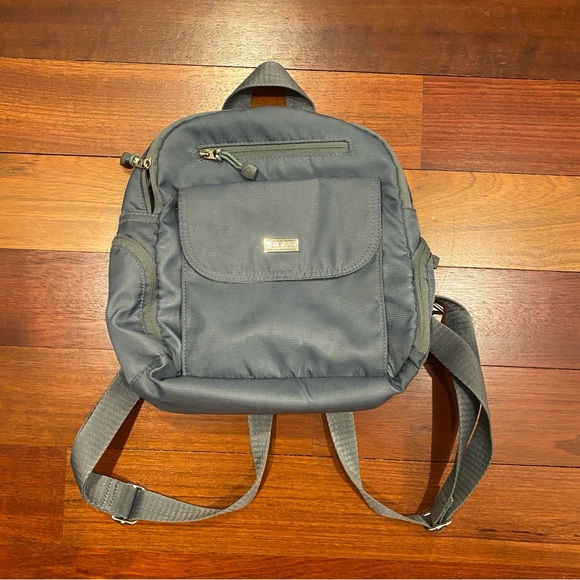ETA By Rosetti Mini Black Backpack - Picture 1 of 3